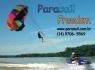 Voe de paraquedas rebocado por jetski lancha carro - Parasail Freedom
