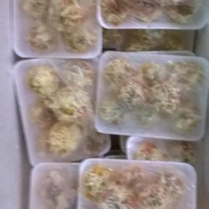 Mini pizzas, mini sanduiches, mini salgados