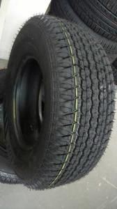 Pneu barato para camionete   265 / 70R aro 16 - 98409 2636 Brasilia