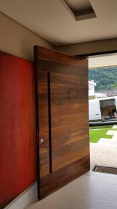 PORTAS DE MADEIRA DIRETO DE FÁBRICA