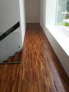 COMPRE PISO DE MADEIRA MACIÇA PARA SUA CASA