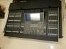 Para venda: Yamaha Tyros 5 / Roland Fantom-G8 - 88 estações de amostragem - sintetizador